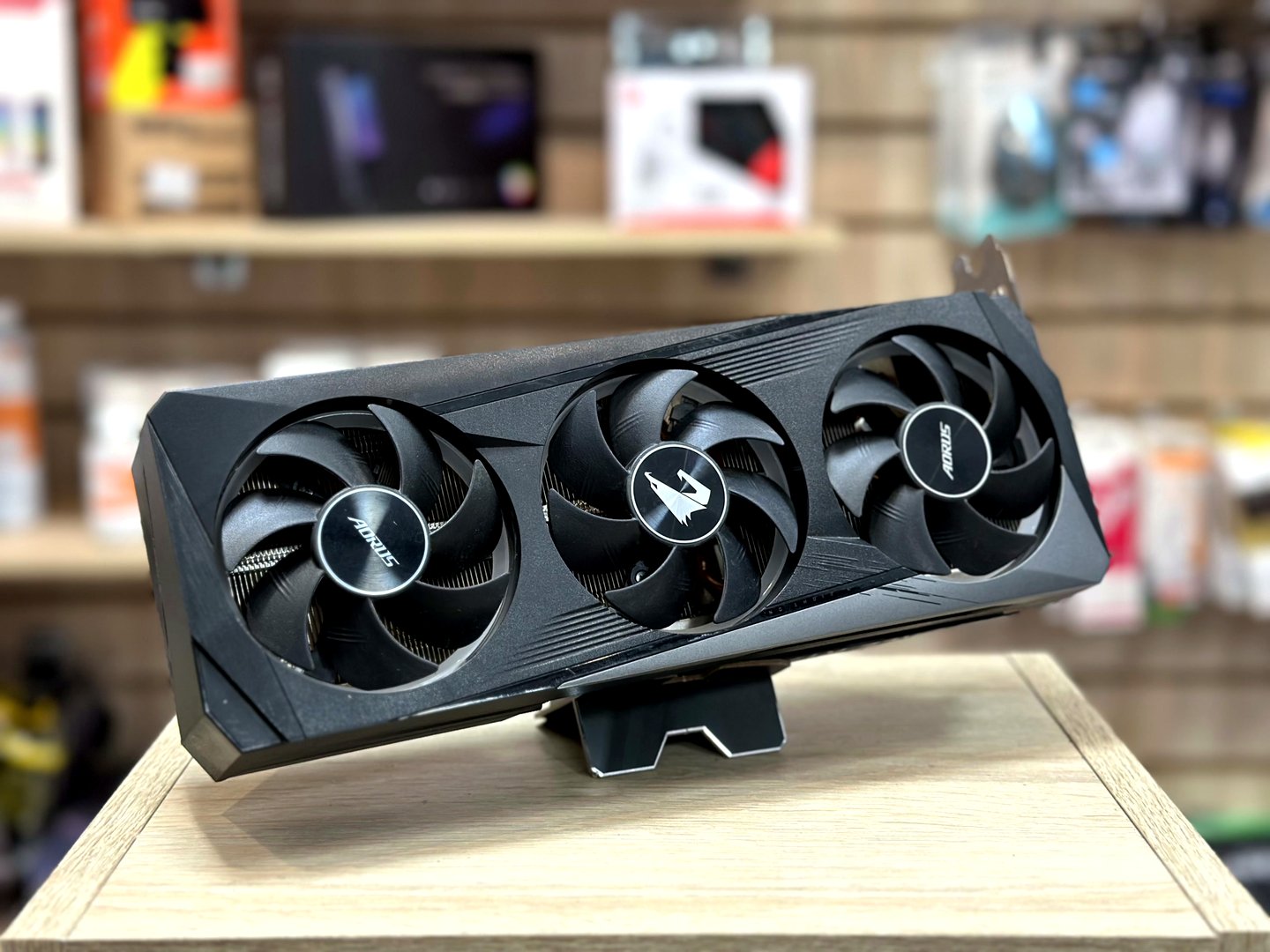 [Б/У] Видеокарта GIGABYTE AORUS GeForce RTX 3060 Ti 8GB