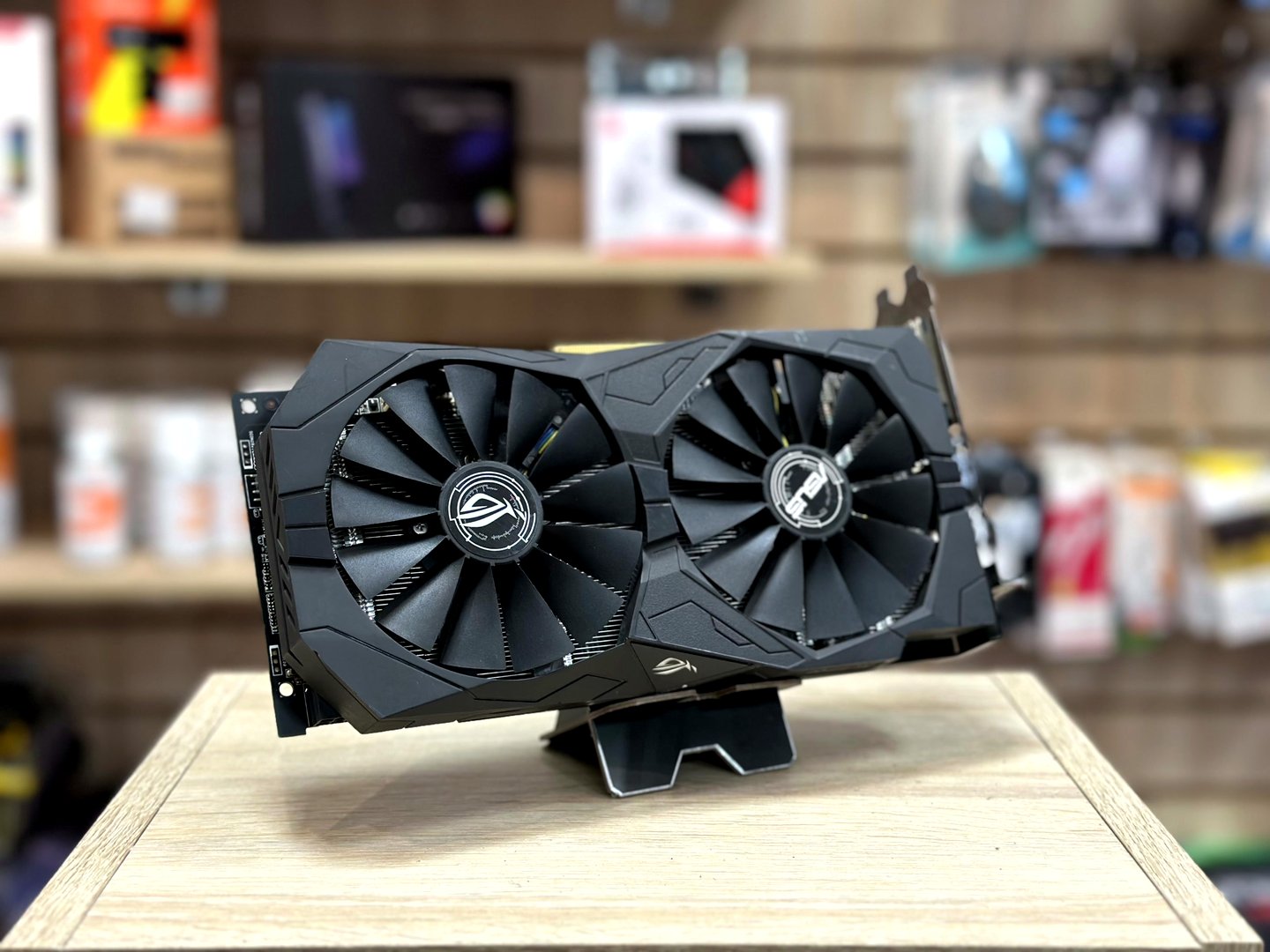 [Б/У] Видеокарта Asus AMD Radeon RX 570 STRIX 4GB [ROG-STRIX-RX570-O4G-GAMING]