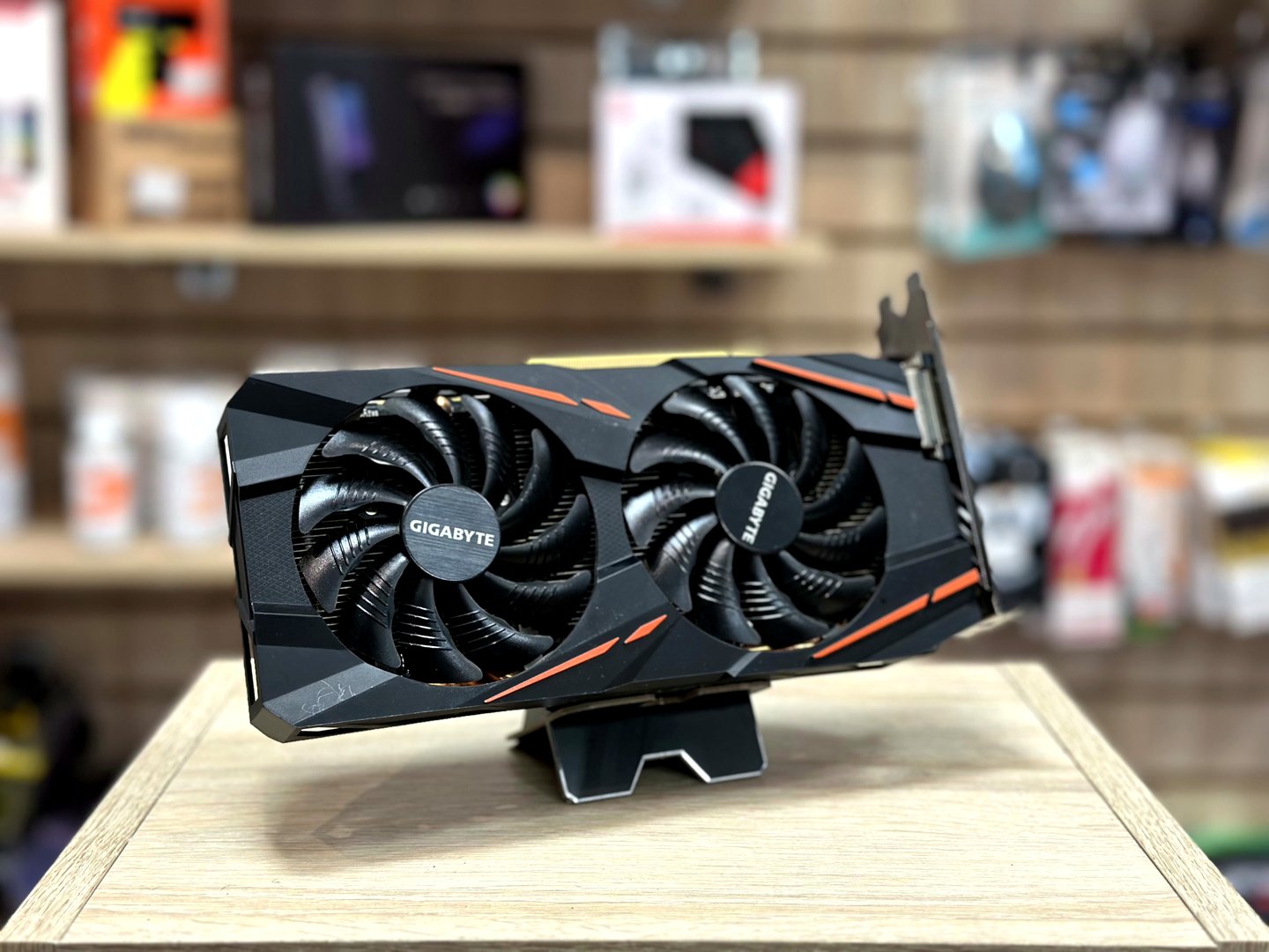 [Б/У] Видеокарта GIGABYTE Radeon RX 570 GAMING 4G