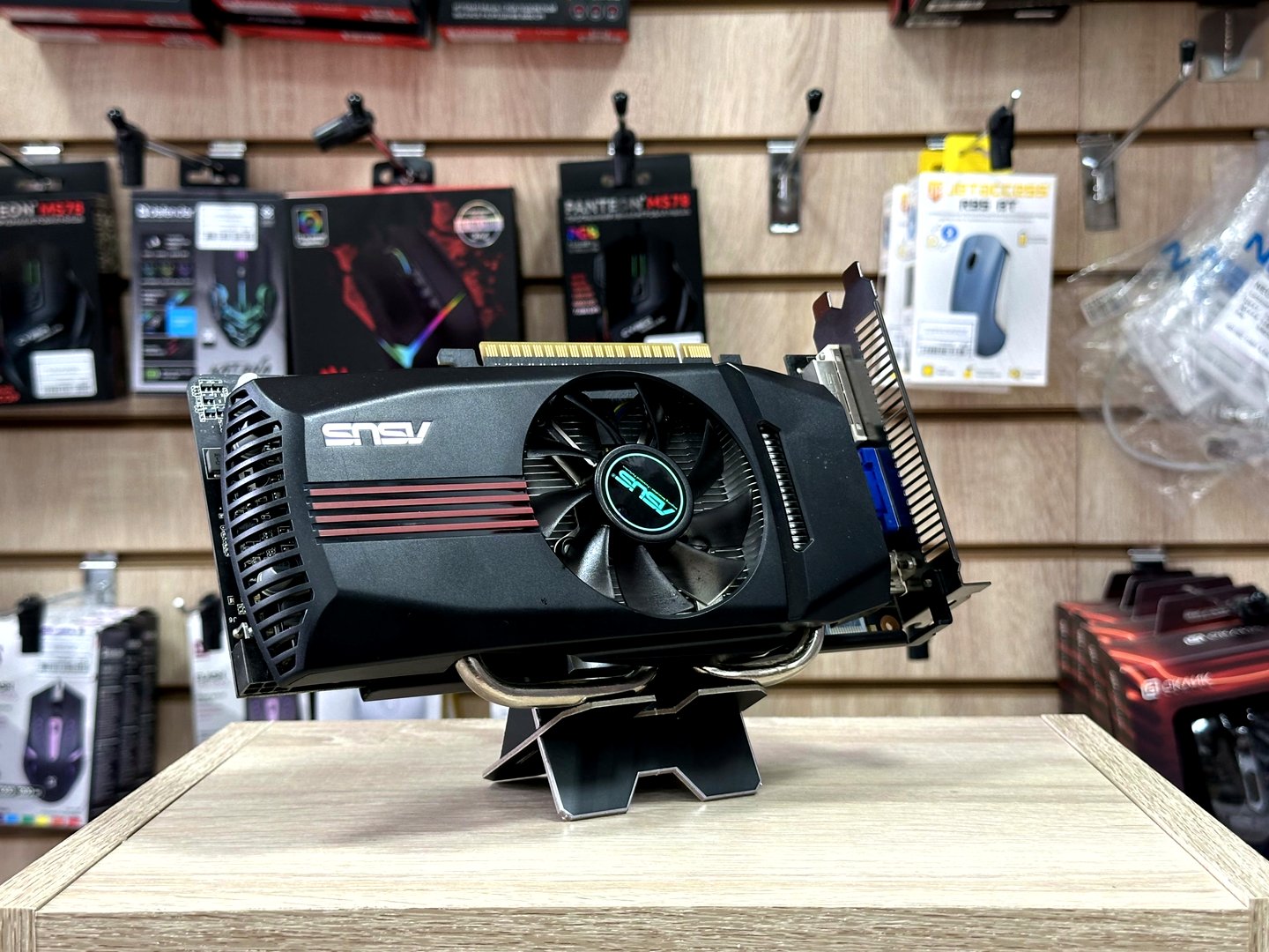 [Б/У] Видеокарта ASUS GeForce GTX 550 Ti DC/DI/1GD5
