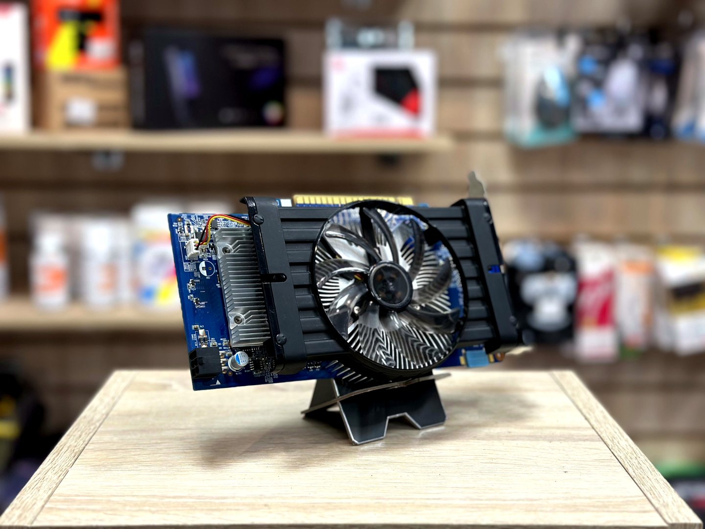 [Б/У] Видеокарта GigaByte GeForce GTX 550 Ti 1GB [GV-N550D5-1GI]