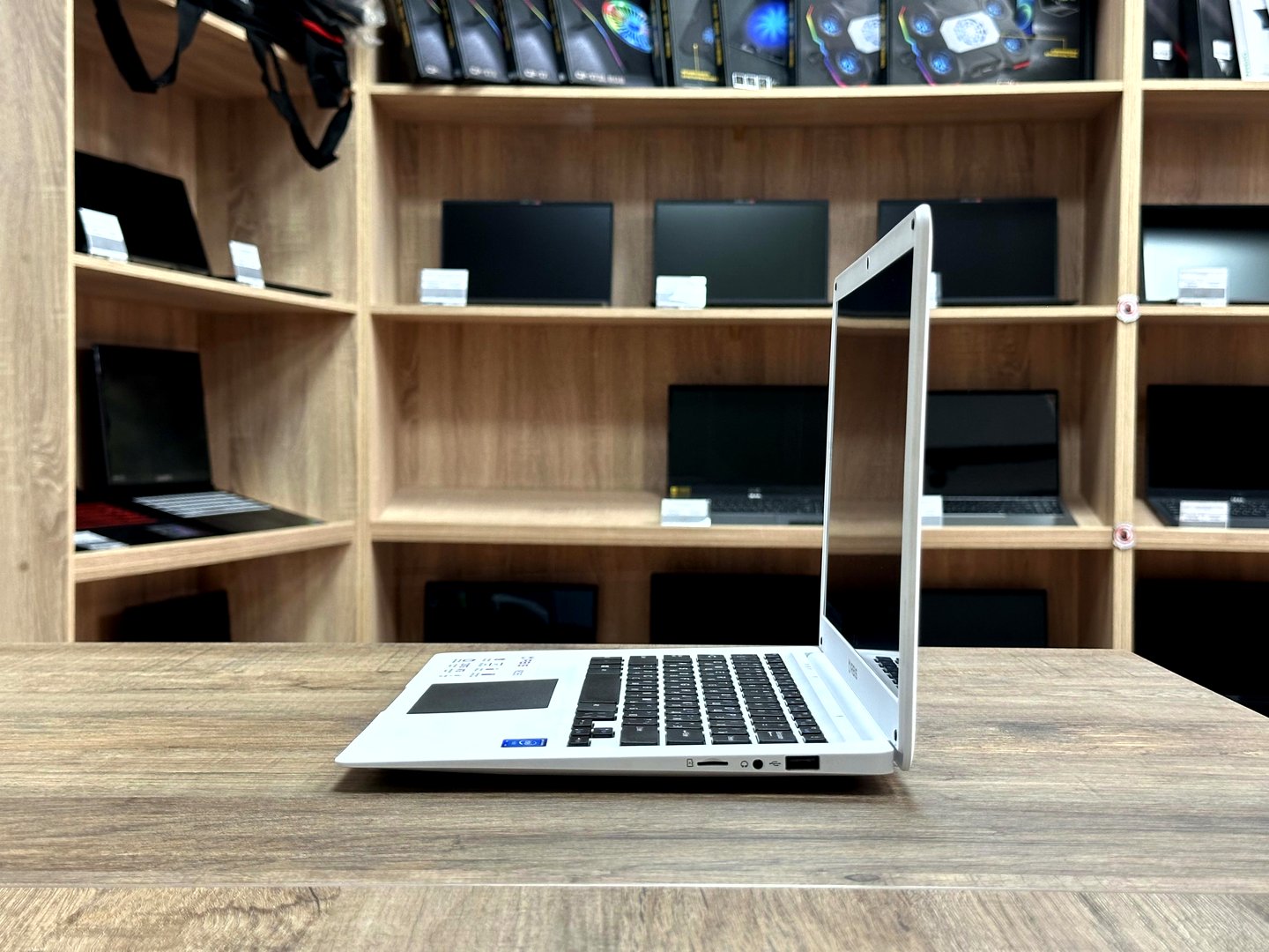 [Б/У] Ноутбук 11,6" Irbis NB 123 — KSKSHOP.RU