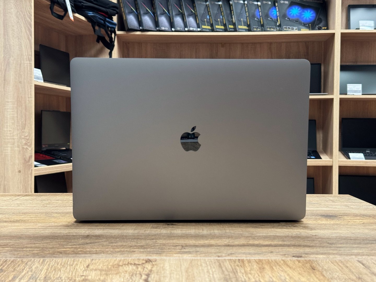 [Б/У] Ноутбук 16" Apple MacBook Pro 2019 — KSKSHOP.RU