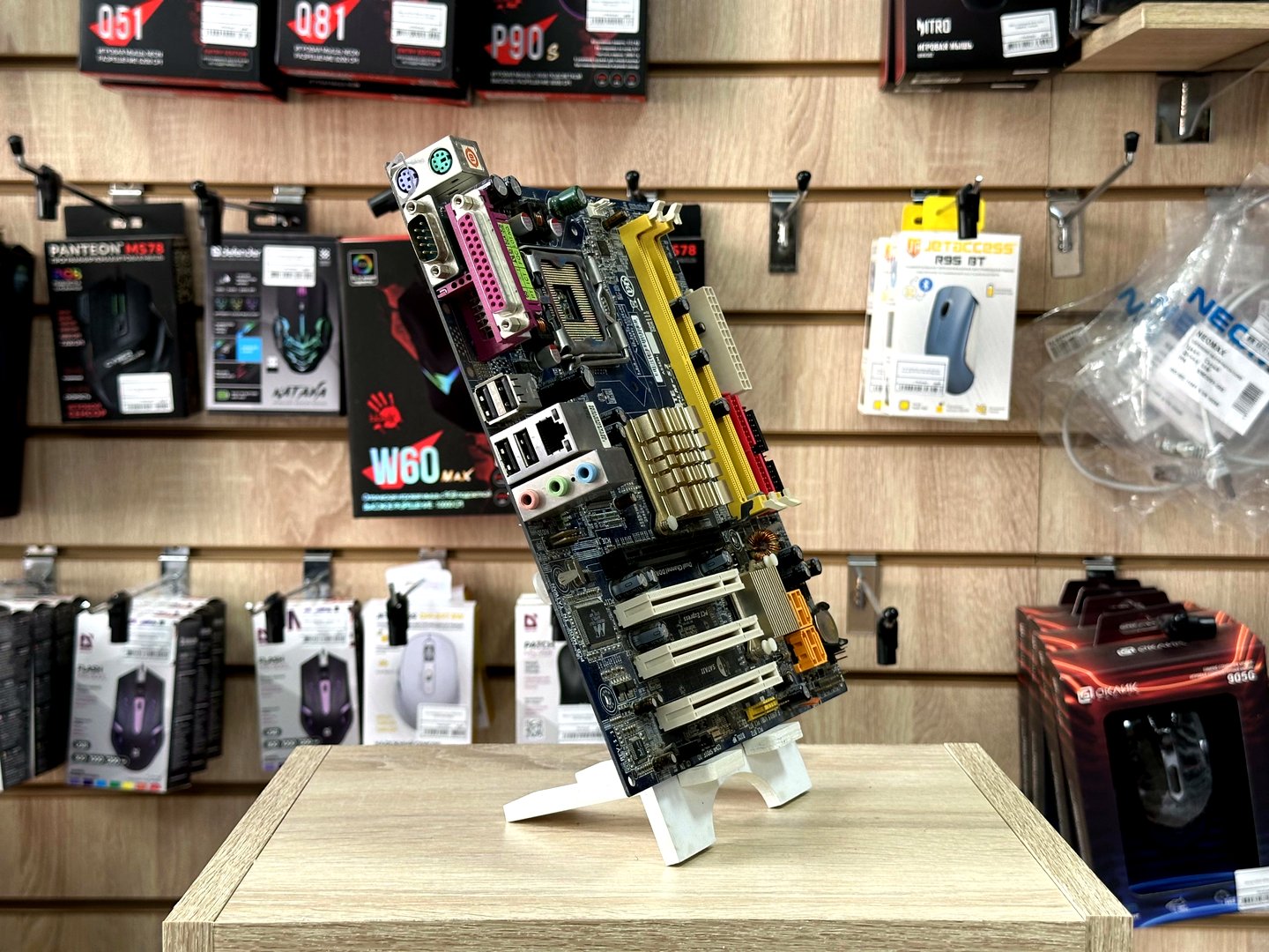 [Б/У] Материнская плата Gigabyte GA-945PLM-S2 | LGA775 — KSKSHOP.RU