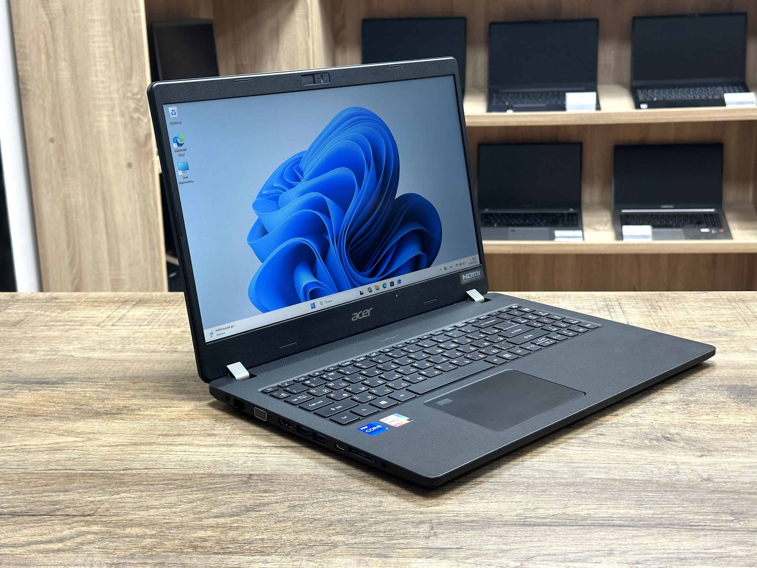 картинка [Б/У] Ноутбук 15.6" Acer TravelMate P215-53 Series от магазина Одежда+