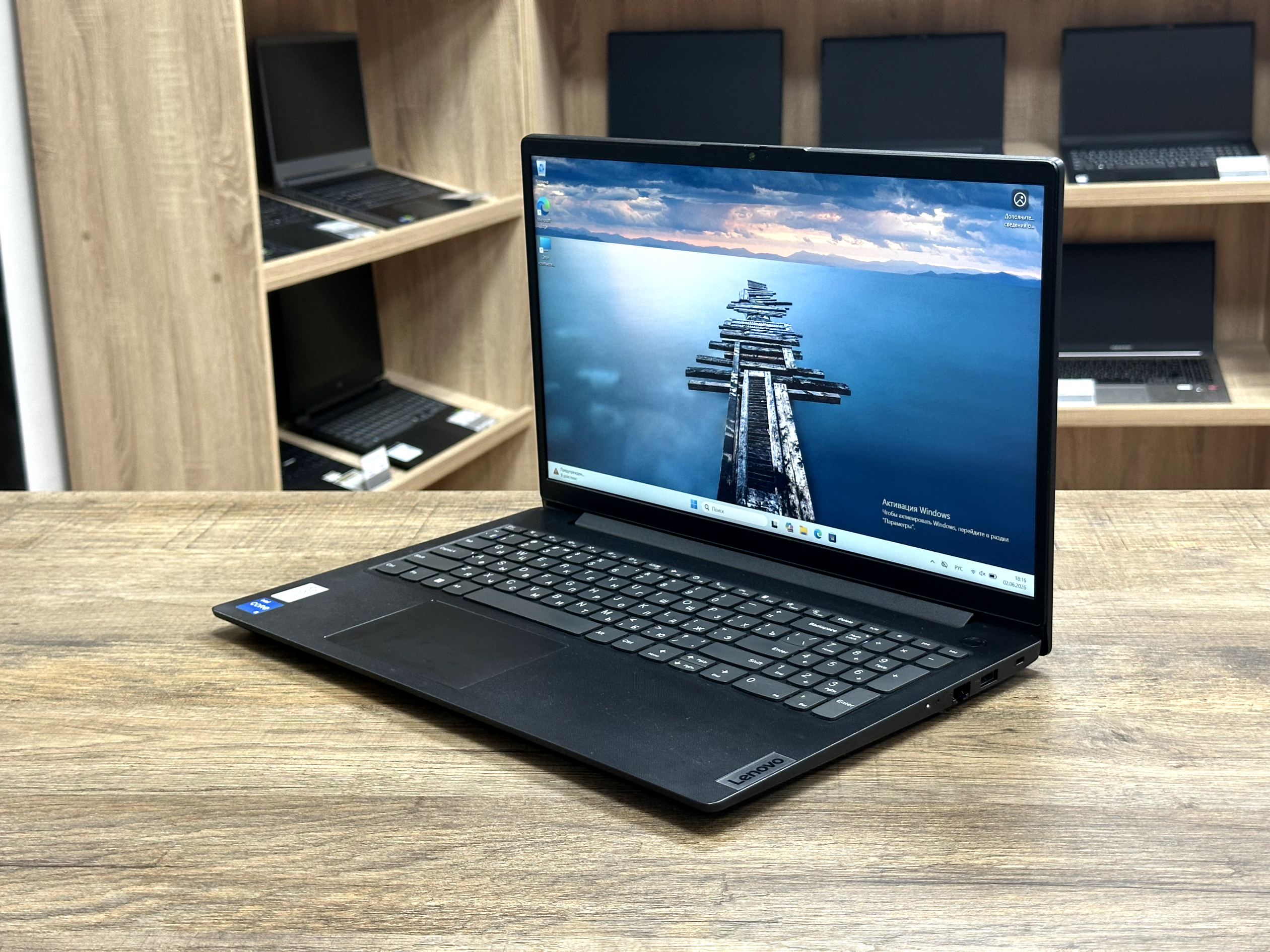 картинка [Б\У] Ноутбук 15.6" Lenovo V15 G3 IAP от магазина Одежда+