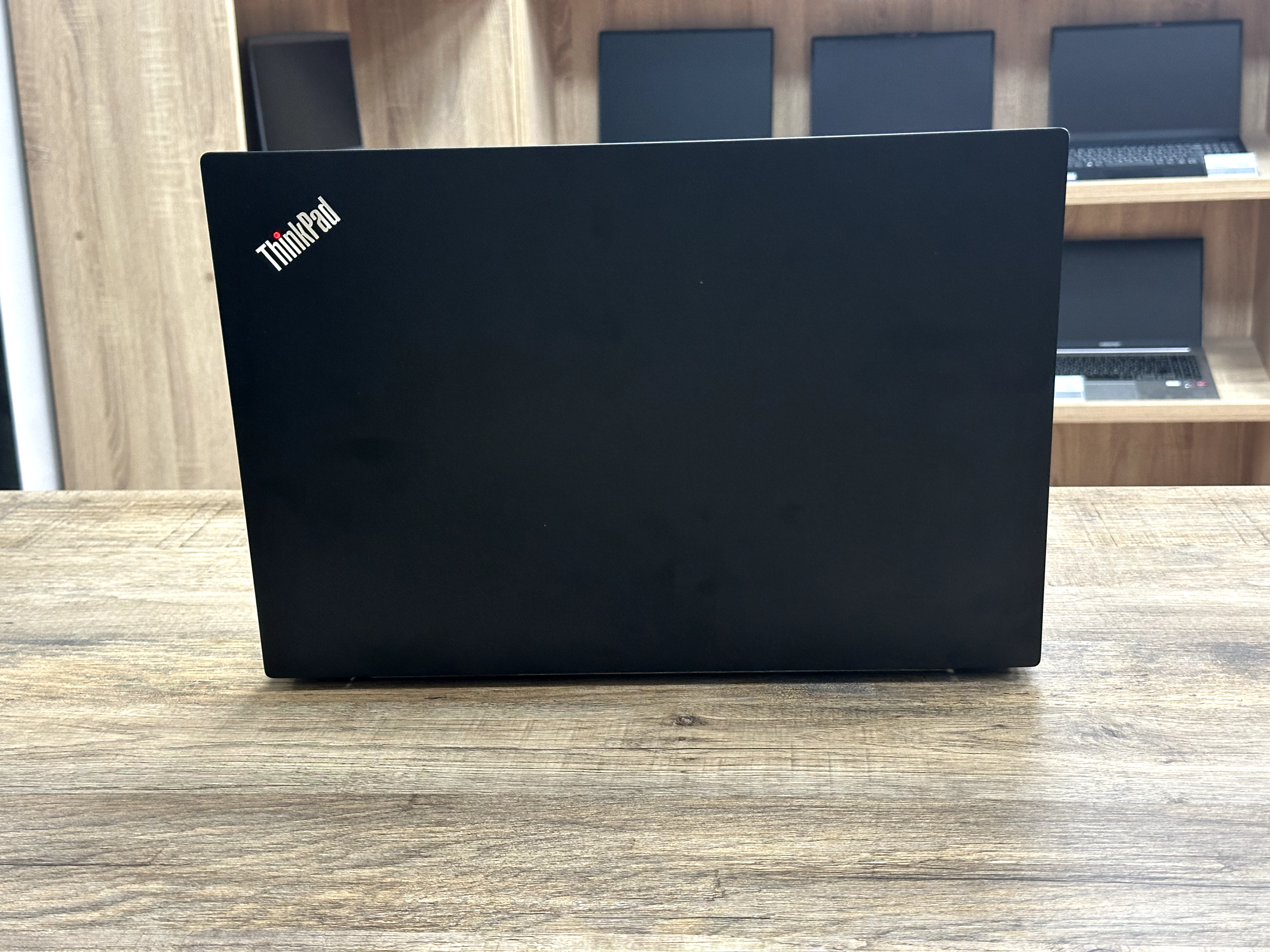 картинка [Б/У] Ноутбук 15,6" Lenovo ThinkPad e580 [i3-7130U] от магазина Одежда+