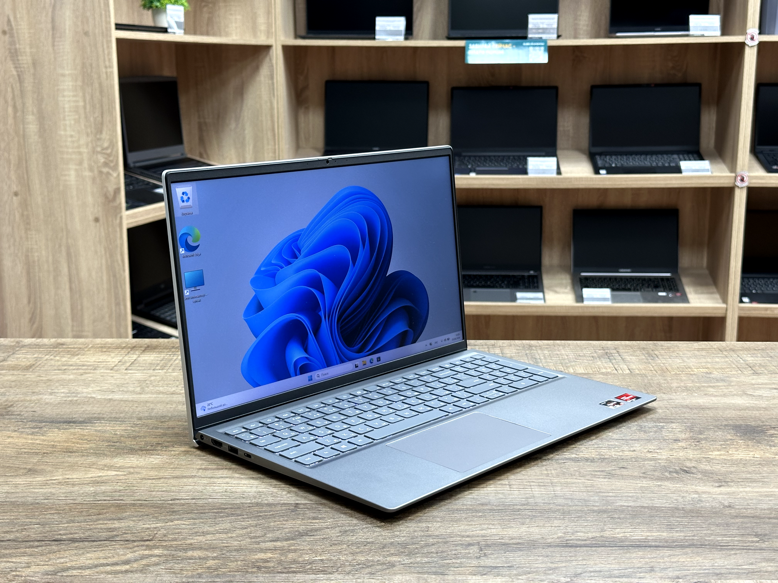 картинка [Б\У] Ноутбук 15.5" Dell Inspiron 5515 Ryzen 5 5500U от магазина Одежда+