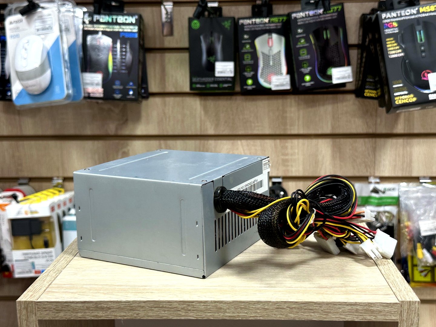 картинка [Б/У] Блок питания GigaGo IP-A420 | 420W от магазина Одежда+
