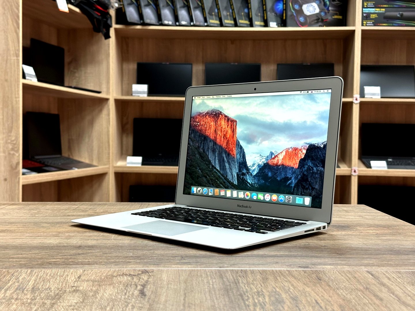 [Б/У] Ноутбук 13,3" Apple MacBook AIR 2015 — KSKSHOP.RU