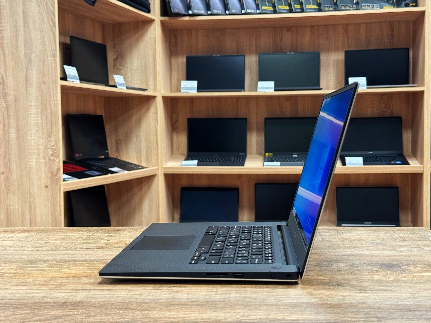 [Б/У] Ноутбук 15,6" Dell Precision 5540 — KSKSHOP.RU