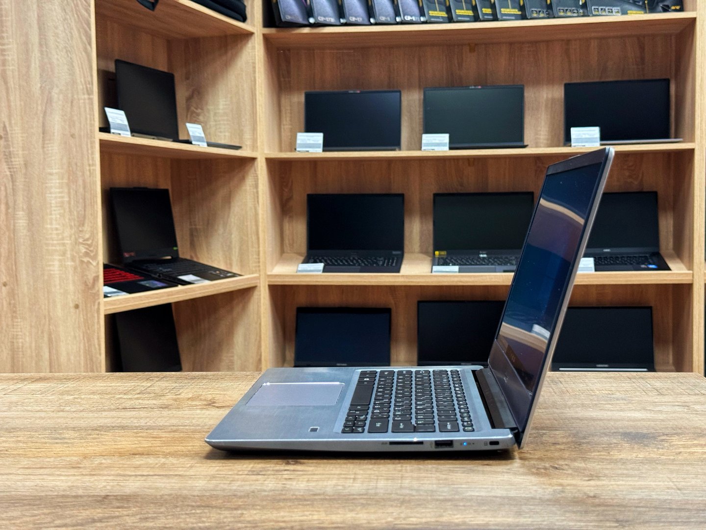 [Б/У] Ноутбук 14″ Acer Swift SF314-54 (ASSF31454-BUT) — KSKSHOP.RU