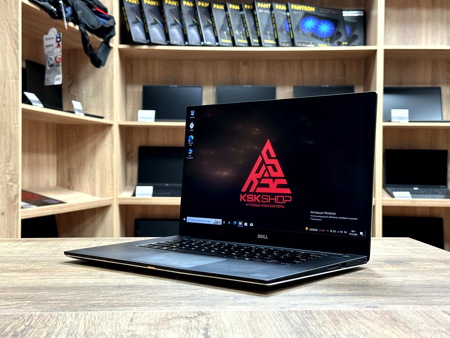 картинка [Б/У] Ноутбук 15,6" DELL XPS 15 9560 от магазина Одежда+