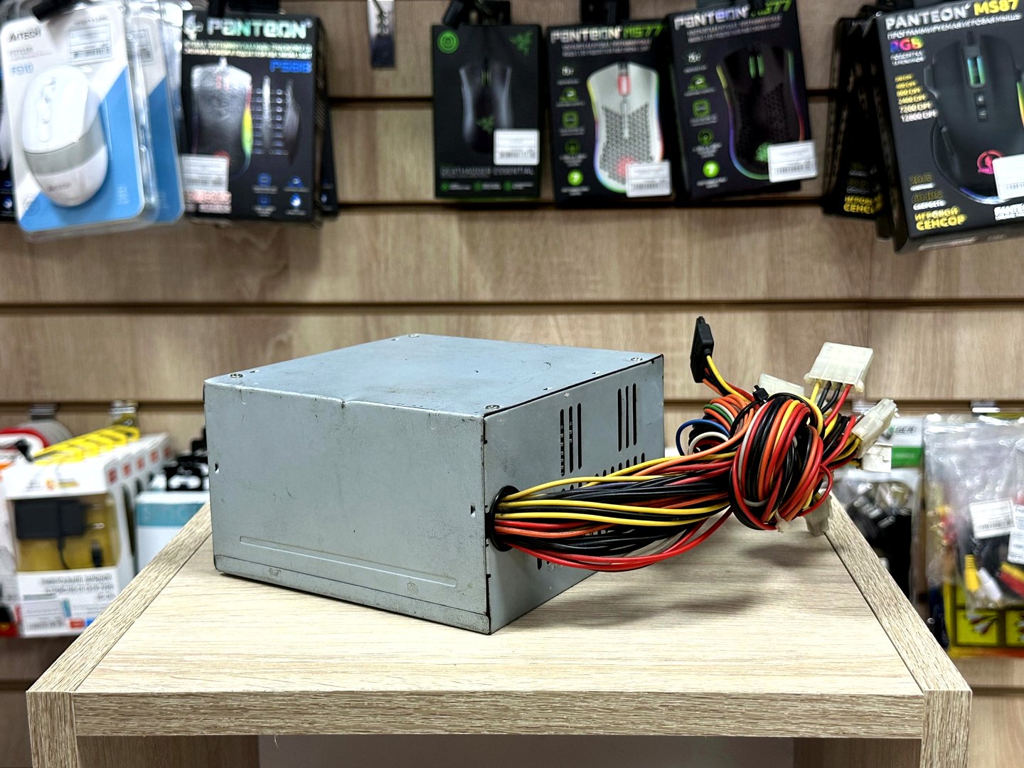 картинка [Б/У] Блок питания CASECOM PM-400CF | 400W от магазина Одежда+