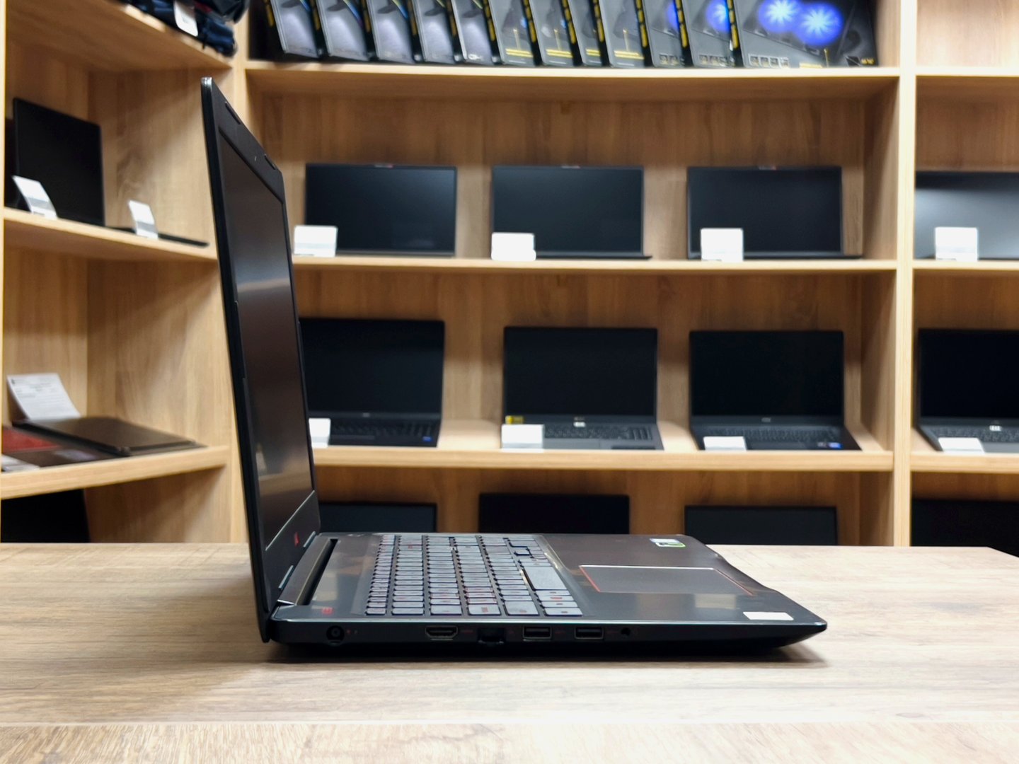 картинка [Б/У] Ноутбук 15,6" Dell G3 3579 от магазина Одежда+