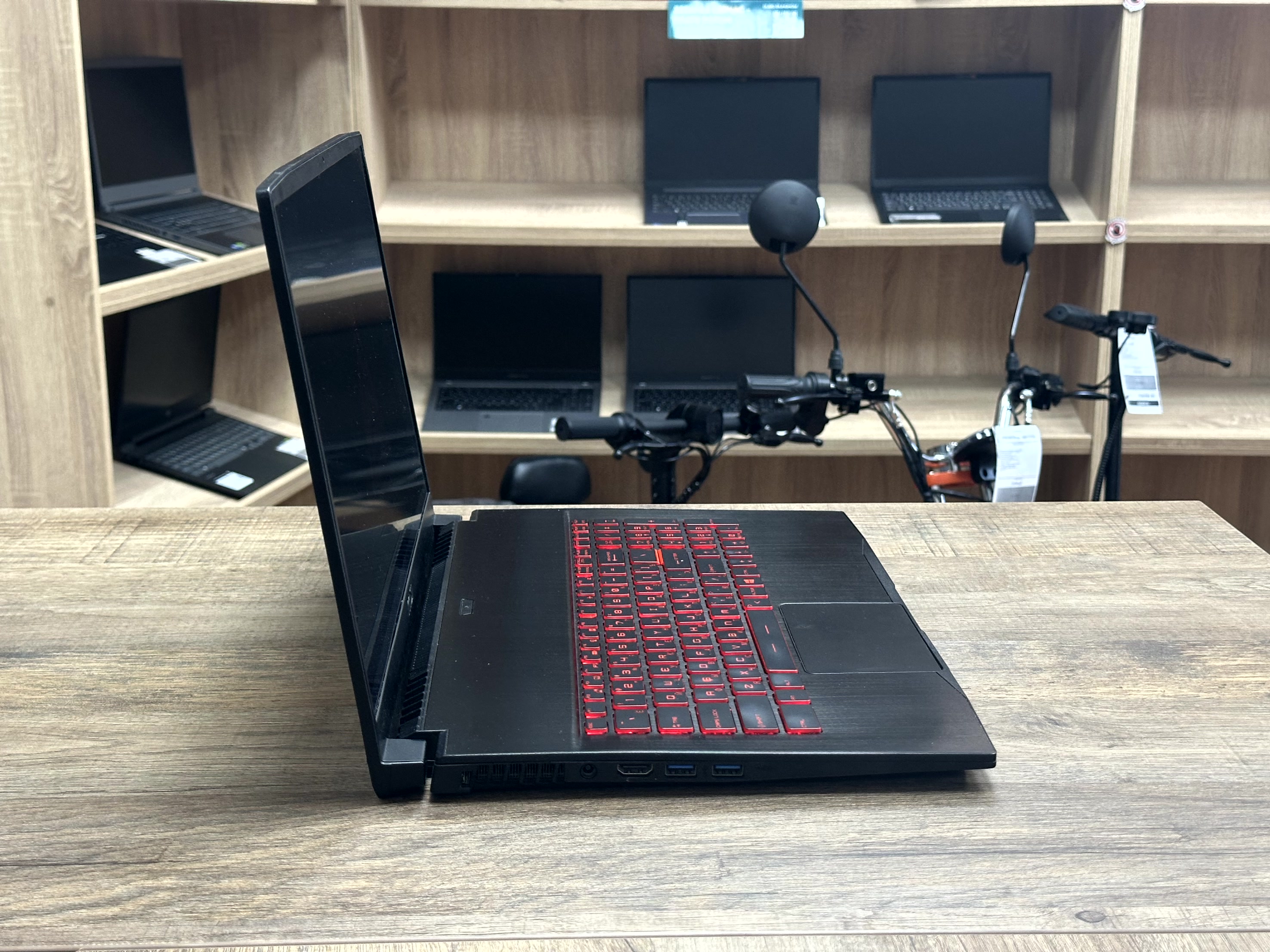 [Б/у] Ноутбук MSI MS-17F6  (GF75 Thin 10UC-048XRU-BB51050H8GXXDXX) — KSKSHOP.RU