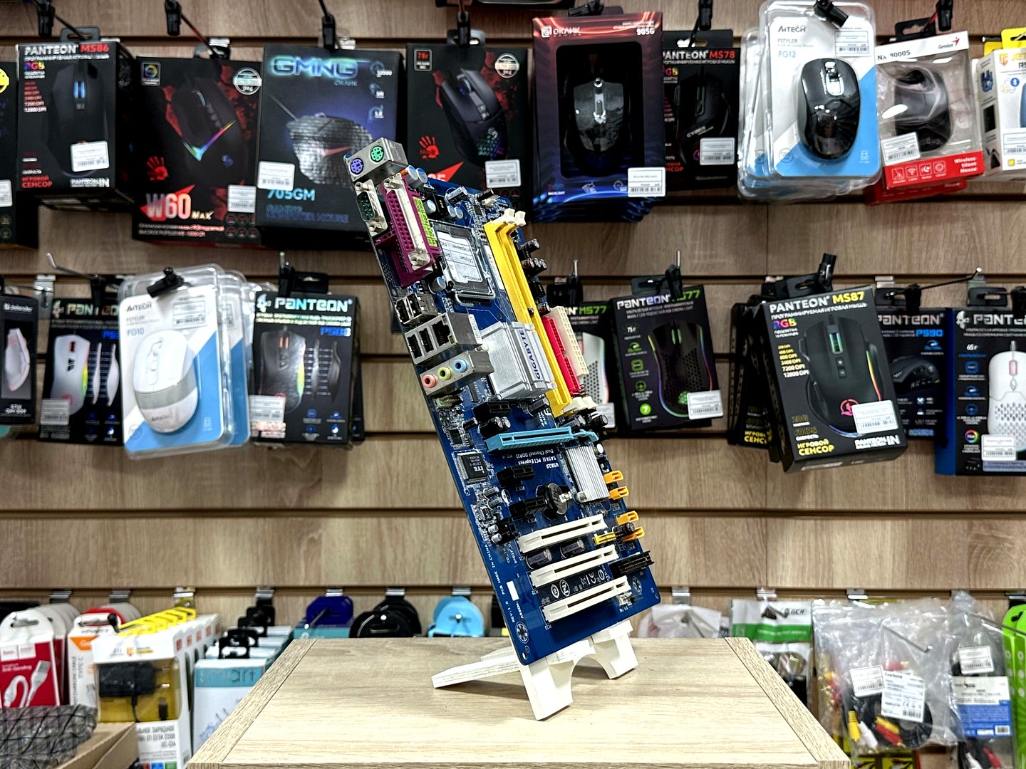 [Б/У] Материнская плата Gigabyte GA-P31-S3G | LGA775 — KSKSHOP.RU