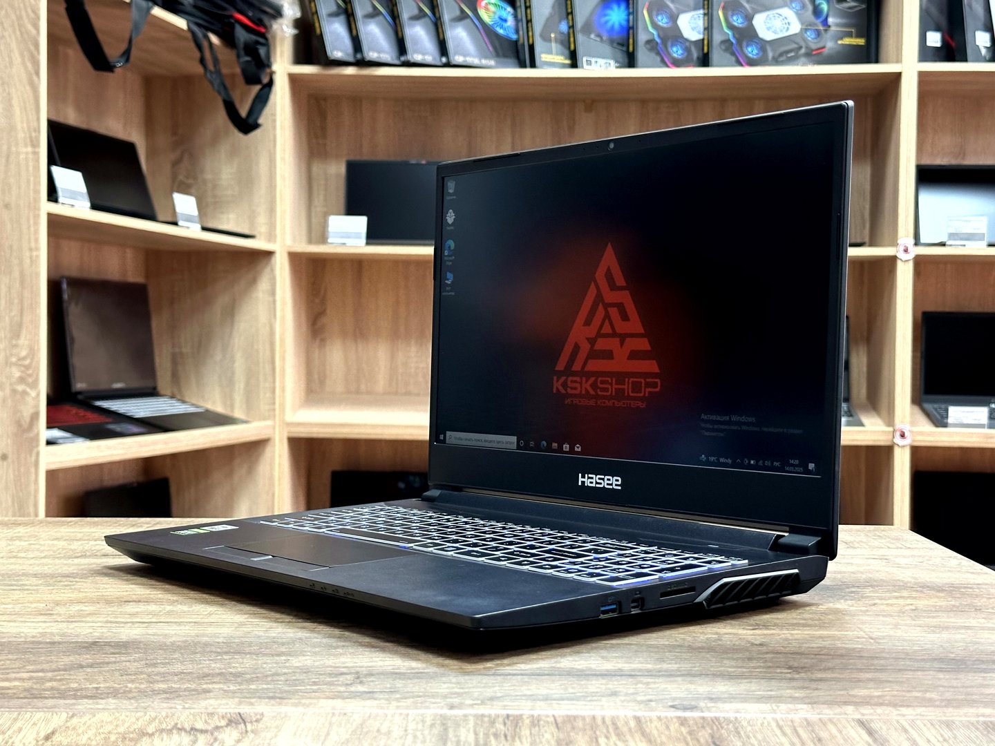 [Б/У] Ноутбук 15,6" Hasee Z7-SP5D1 [i5-6300HQ / GTX1060 6GB] — KSKSHOP.RU