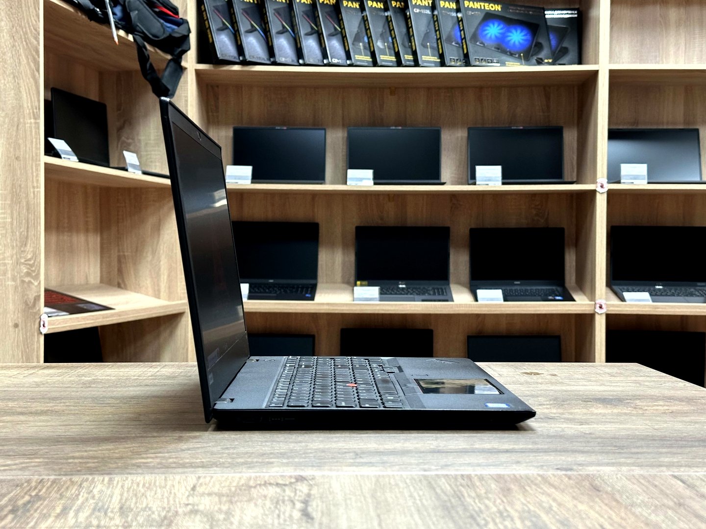 картинка [Б/У] Ноутбук 15,6" Lenovo ThinkPad T580 от магазина Одежда+