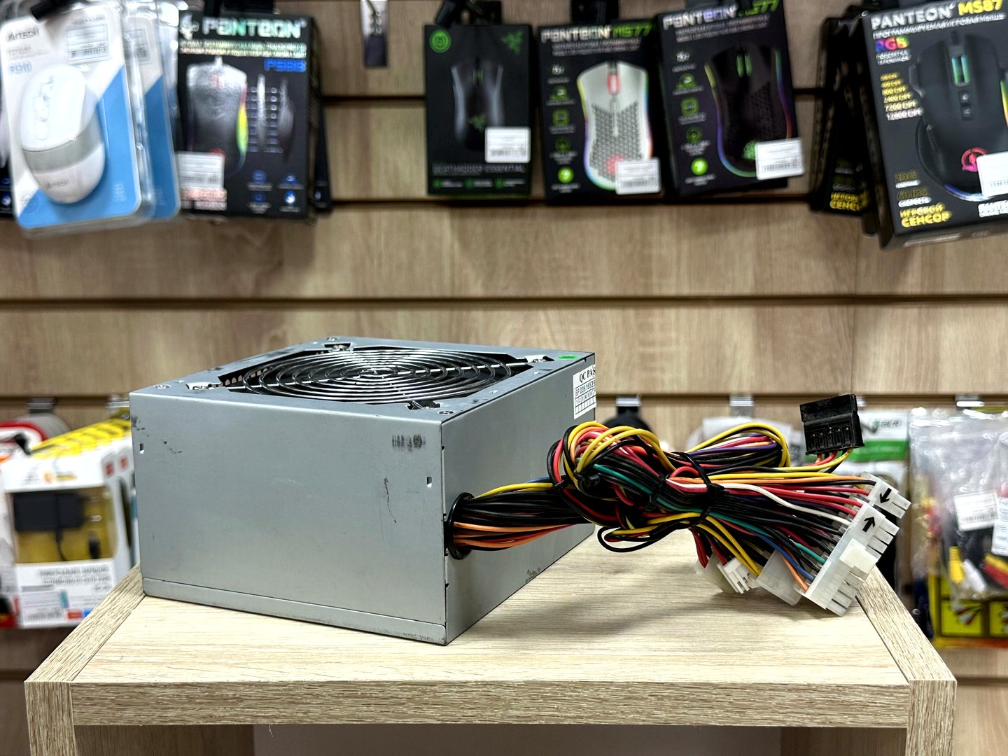 картинка [Б/У] Блок питания CASECOM 230WX | 420W от магазина Одежда+