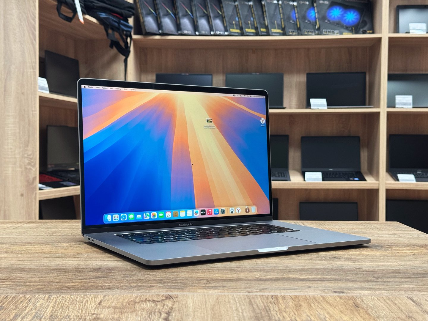 [Б/У] Ноутбук 16" Apple MacBook Pro 2019 — KSKSHOP.RU