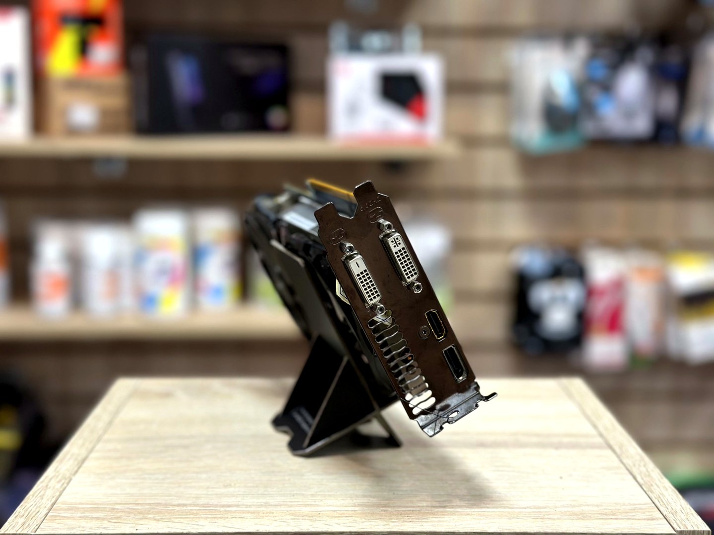 картинка [Б/У] Видеокарта Gigabyte GTX660Ti 2Gb OC [HDMI, DP, DVI-I, DVI-D] от магазина Одежда+