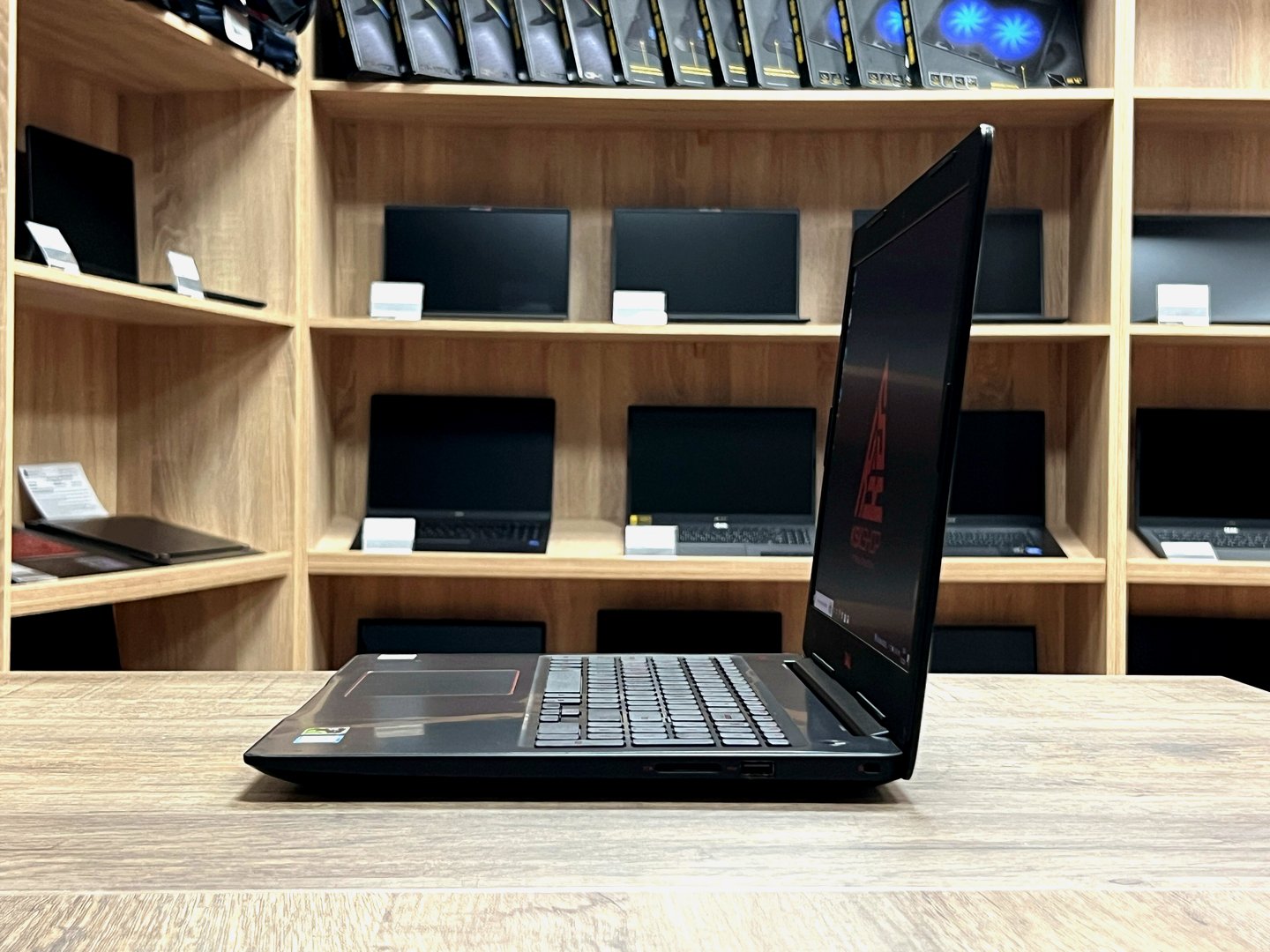 картинка [Б/У] Ноутбук 15,6" Dell G3 3579 от магазина Одежда+