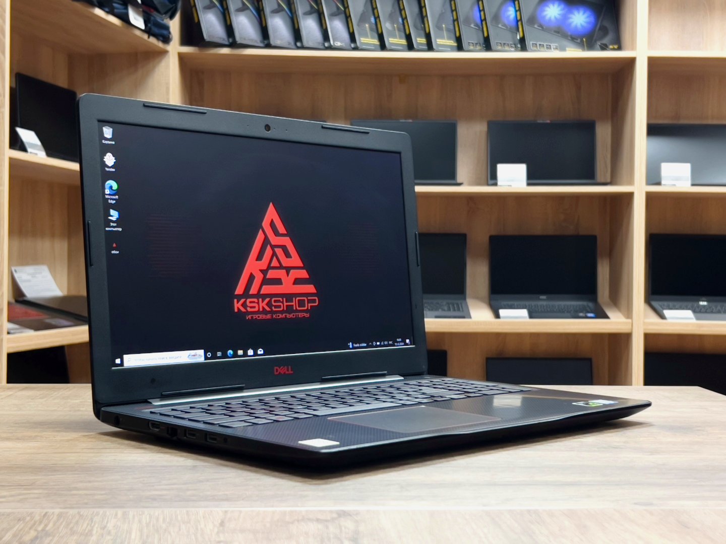 картинка [Б/У] Ноутбук 15,6" Dell G3 3579 от магазина Одежда+