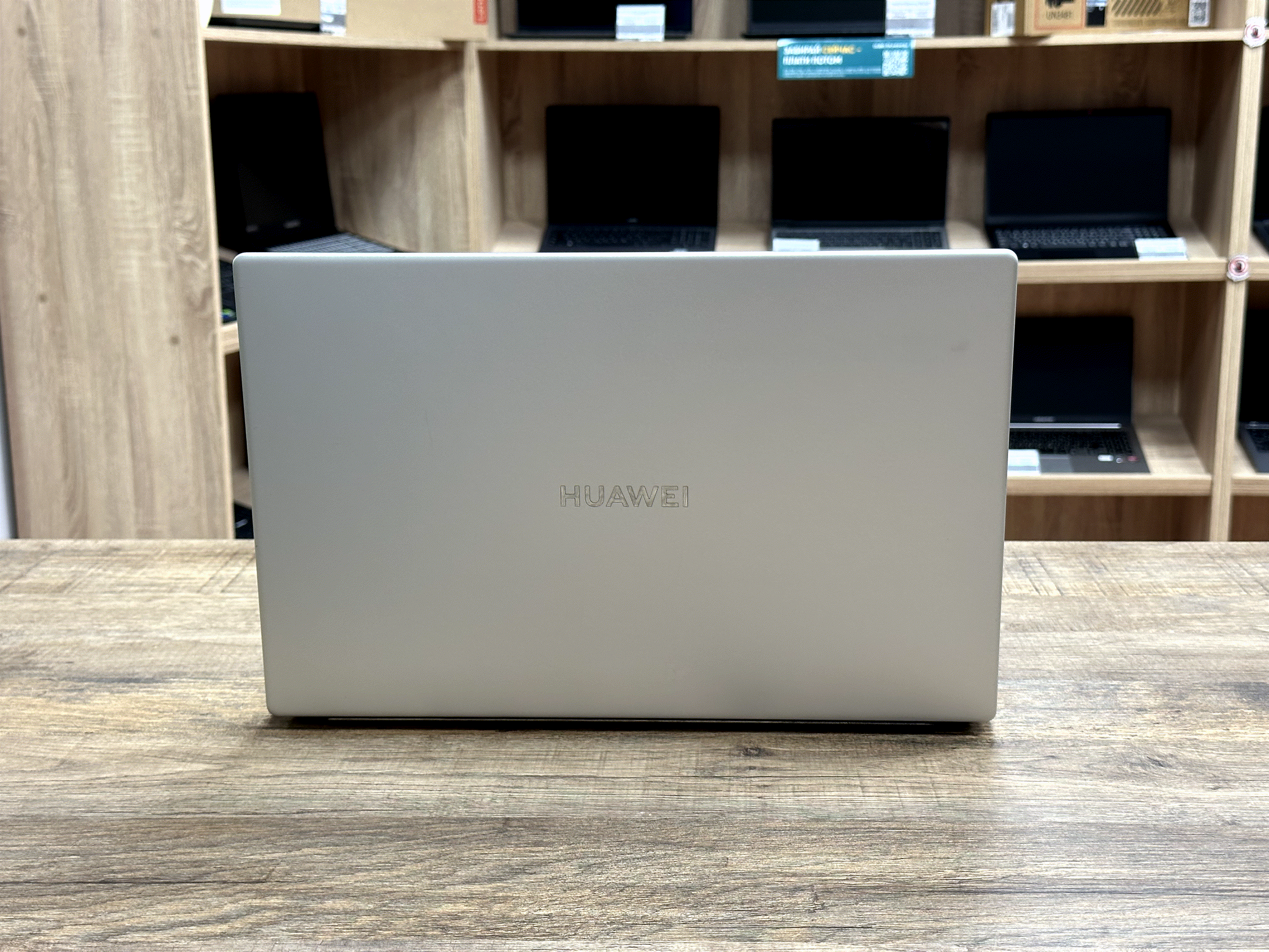 [Б/У] Ноутбук 15,6 Huawei MateBook D15 BoM-WFP9 [Ryzen 7 5700U / 16Gb / Vega 8] — KSKSHOP.RU
