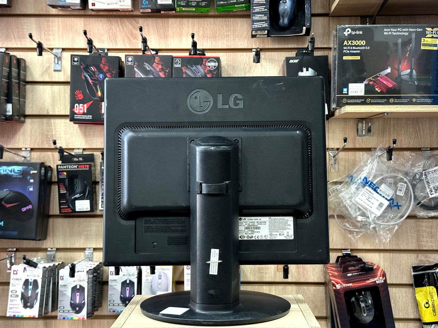 [Б/У] Монитор LG Flatron L1942PK | 19" К. — KSKSHOP.RU