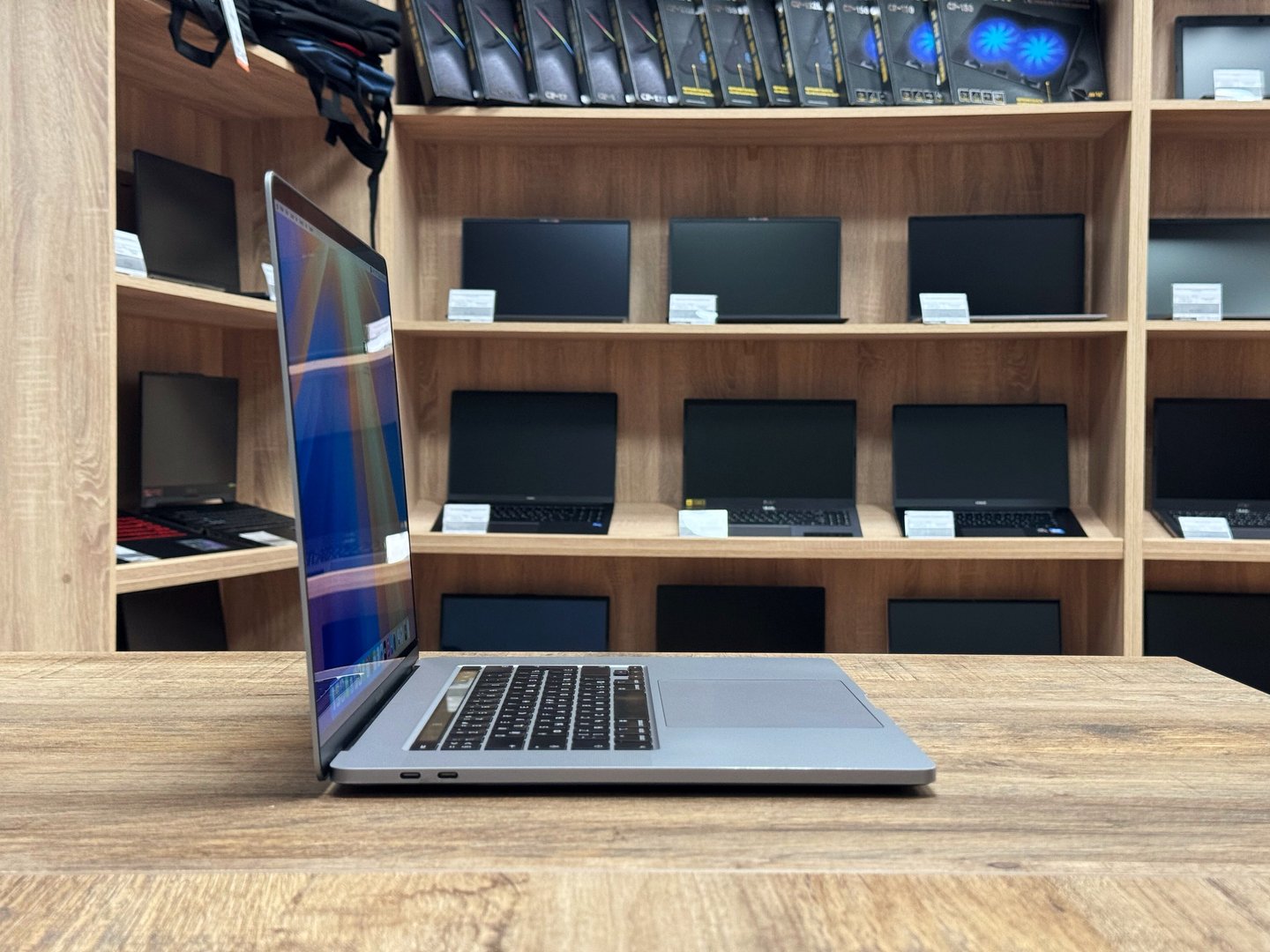 [Б/У] Ноутбук 16" Apple MacBook Pro 2019 — KSKSHOP.RU